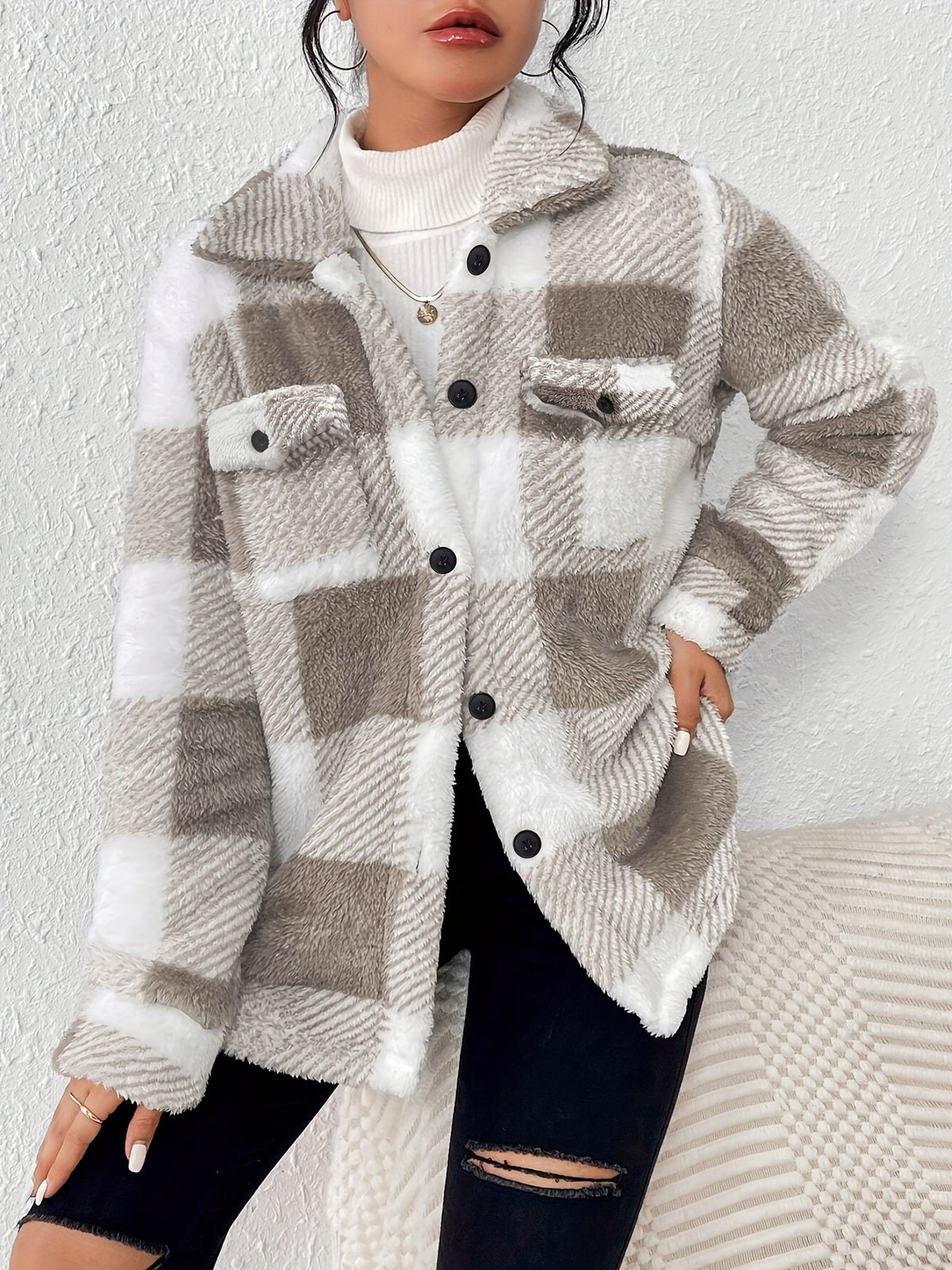 Stretchy Winter Jacket – Plush High-Stretch Outerwear